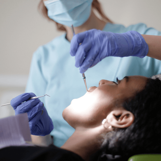 What Gloves Do Dentists Use? A Practical Guide to Dental Exam Gloves - Eco Gloves
